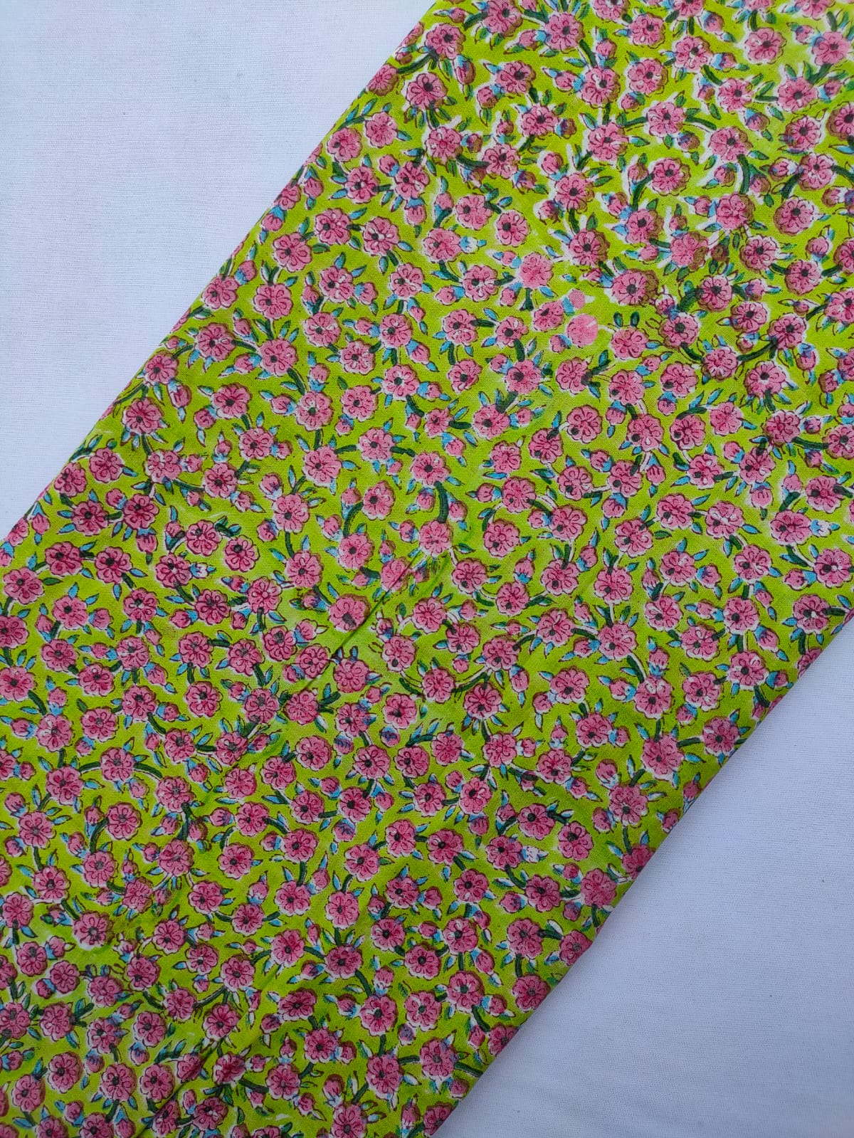 Jaipuri Hand Block Printed Pure Cotton Fabric In Running Length - JBRS553