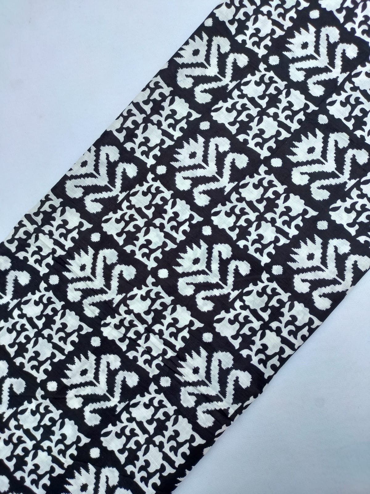 Jaipuri Hand Block Printed Pure Cotton Fabric In Running Length - JBRS481